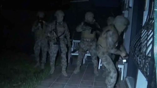 İstanbul’da uyuşturucu satıcılarına operasyon: 11 şüpheli yakalandı