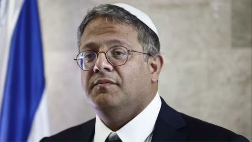 Terör devleti İsrail'in Ulusal Güvenlik Bakanı Itamar Ben-Gvir'i taşlandı