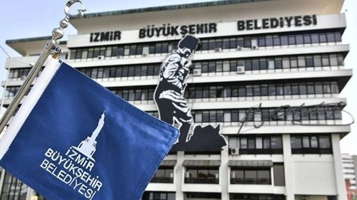 İzmir Büyükşehir Belediyesi'ndeki yolsuzluk operasyonunda gözaltı sayısı 130 oldu