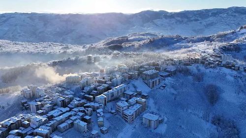 Karadeniz’de kar sebebiyle 7 ilde 1327 yerleşim yerine ulaşım sağlanamıyor