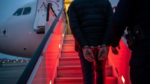 42’si kırmızı bültenle aranan 90 firari suçlu Türkiye’ye iade edildi