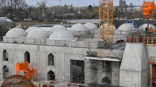 İslamfobik İsveçli milletvekilinin hedefinde Fransa'da yapılan Eyyub Sultan Camii var