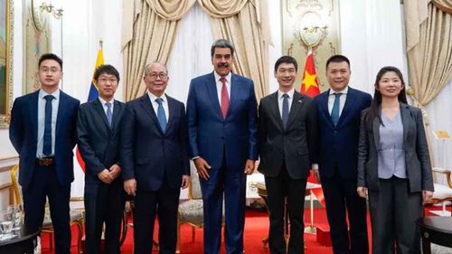 Operasyondan saatler önce dikkat çeken temas: Maduro son olarak Çin heyetiyle görüştü