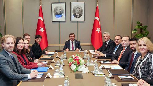 Cumhurbaşkanı Yardımcısı Cevdet Yılmaz, AB Komisyonu üyesi Marta Kos’u kabul etti