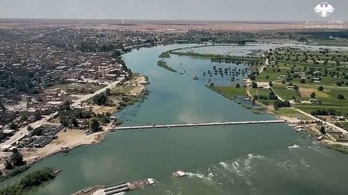 Mehmetçik, Suriye’de Fırat Nehri üzerine yüzer köprü kurdu