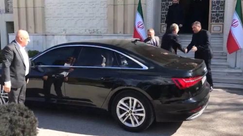 MHP Genel Başkan Yardımcısı İlyas Topsakal İran Büyükelçiliği'ni ziyaret etti