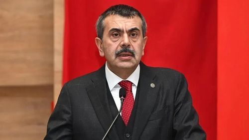 Milli Eğitim Bakanı Tekin: TÜBİTAK ile yapay zeka destekli açık uçlu soruların değerlendirilmesiyle ilgili proje geliştiriyoruz