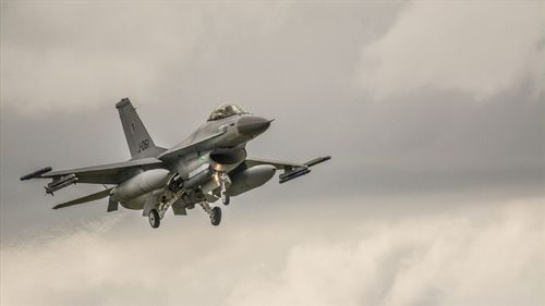 F-16'lar için imzalar atıldı