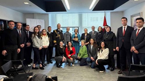 MSB’den NASA’da görev yapan Türk bilim insanına anı plaketi