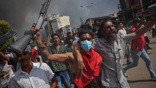 Nepal protestolarında bilanço ağırlaşıyor: Ölü sayısı 25’e yükseldi
