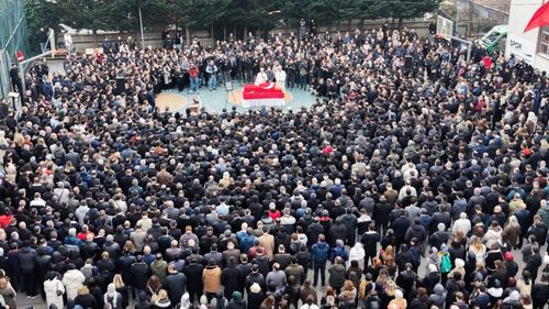 Öğrencisinin saldırısında hayatını kaybeden Fatma Nur öğretmen toprağa verildi