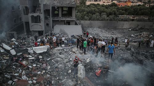 Terör devleti İsrail, Nuseyrat Mülteci Kampı'na saldırdı: 5 şehit var