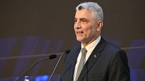 Ticaret Bakanı Bolat: Nisanda mal ihracatımız yüzde 8,5 artışla 20,9 milyar dolara yükseldi