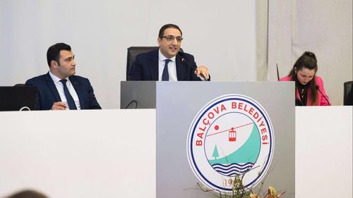 Balçova Belediye Başkanı Onur Yiğit görevine iade edildi