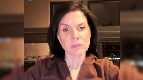Gazeteci Oya Lale Arslan yanıltıcı bilgiyi yaymaktan tutuklandı