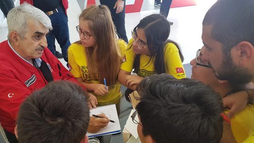 Milli Teknoloji Hamlesi’nin öncüsü Özdemir Bayraktar vefatının dördüncü yılında rahmetle anılıyor