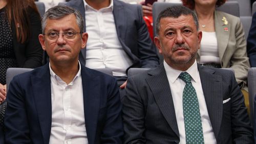 Özgür Özel ve Veli Ağbaba hakkındaki rüşvet fezlekesi Adalet Bakanlığı’na gönderildi