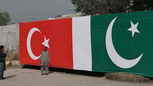 Yunan basınında Pakistan–Türkiye endişesi: Türkler nükleer silaha ulaşabilir