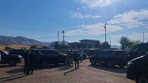 Bir grup PKK’lı terörist Süleymaniye’de silah bıraktı