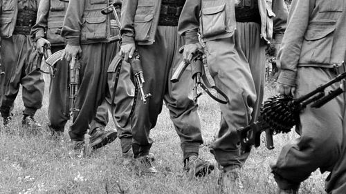PKK kendisini feshettiğini duyurdu
