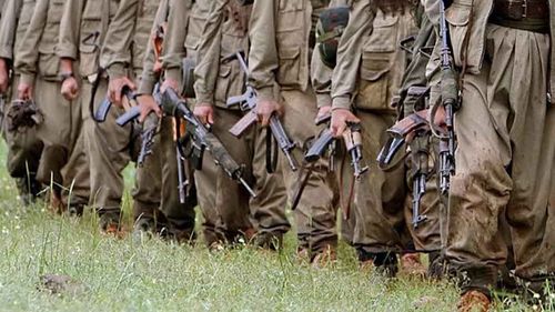 Terör örgütü YBŞ silahlarını bırakarak Irak ordusuna entegre oldu