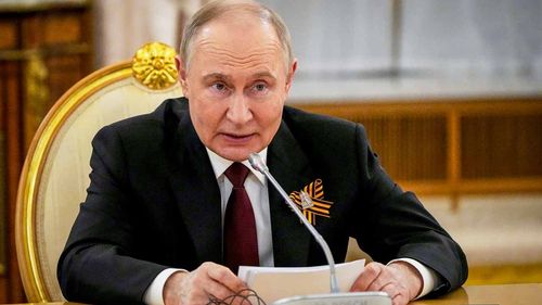 Vladimir Putin, Rus Dilini Koruma Yasasını imzaladı