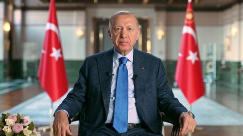 Cumhurbaşkanı Erdoğan: Tüm vatandaşlarımın ve gönül coğrafyamızdaki her bir kardeşimin bayramını tebrik ediyorum