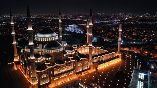 Regaib Kandili bugün idrak edilecek