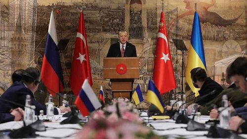 Zelenski: Rusya ile 3. tur görüşme Türkiye'de yapılması planlanıyor