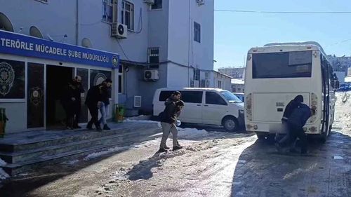 Manisa ve Şanlıurfa’da DEAŞ’a yönelik operasyon: 6 gözaltı, 4 tutuklama