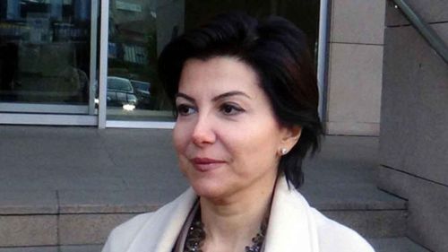 Sedef Kabaş adli kontrolle serbest bırakıldı: Yurt dışı yasağı ve imza şartı getirildi