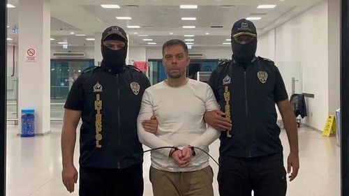 Organize suç örgütü elebaşı Serkan Kurtuluş Türkiye'ye iade edilerek İstanbul'a getirildi