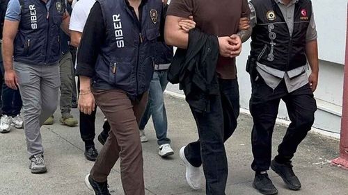 İstanbul'da uluslararası forex dolandırıcılığı operasyonu: 54 şüpheli yakalandı