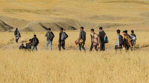 İran, 450 bin Afgan’ı sınırdışı etti