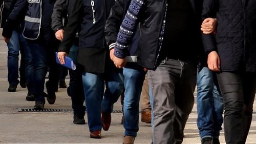 Sosyal medyada uygunsuz paylaşım yapan 30 kişi gözaltında