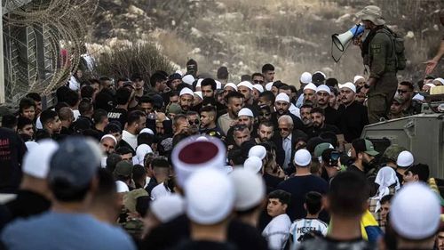 Dürziler bahane hedef Arz-ı mevud