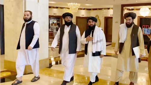 Afganistan'a giden akademisyen Yasin Aktay, Taliban’ın uyguladığı imkansızın politikasını yazdı