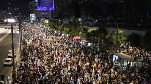 Tel Aviv'de ortalık karıştı: İsrail polisi Yahudilere müdahale etti