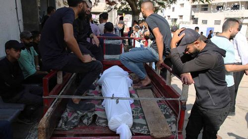Soykırımcı İsrail, yardım bekleyen sivilleri vurdu: 21 Filistinli şehit oldu