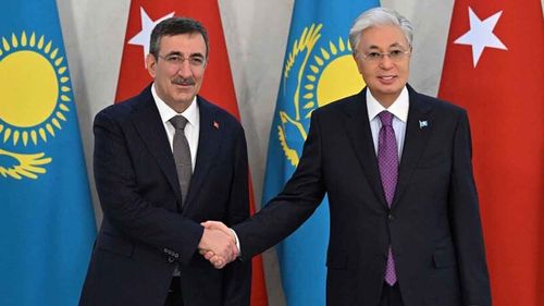 Cevdet Yılmaz, Kazakistan Cumhurbaşkanı Kasım Cömert Tokayev ile görüştü