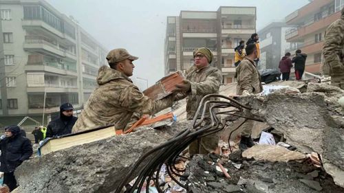 MSB: 6 Şubat depremlerinin ardından sahada 40 binden fazla Mehmetçik görev yaptı