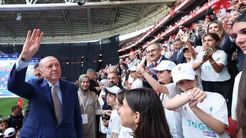 TÜGVA'nın programında istikbali düşünmek