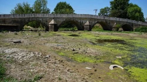 Tunca Nehri’nde su akışı durma noktasında
