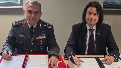 Türkiye ile Fransa arasında savunma iş birliği yol haritası imzalandı