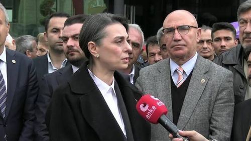 Üsküdar Belediye Başkanı Sinem Dedetaş yolsuzluktan gözaltına alındı