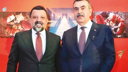 Bakan Tekin: Zorunlu eğitim çağında çocuklara insan hakları, barış ve hukuk dersleri vermeye odaklanmalıyız