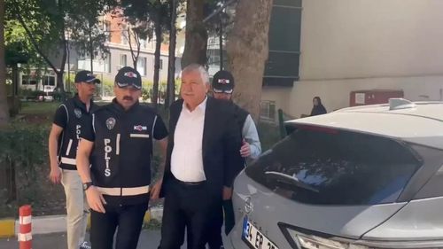 Rüşvetten tutuklanan Adana BB Başkanı Zeydan Karalar paraları Temizlik Müdürü üzerinden aktarmış